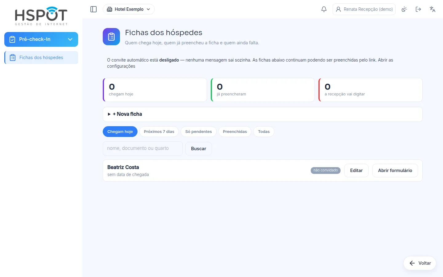 Fichas de pré-check-in FNRH da recepção, com quem chega hoje